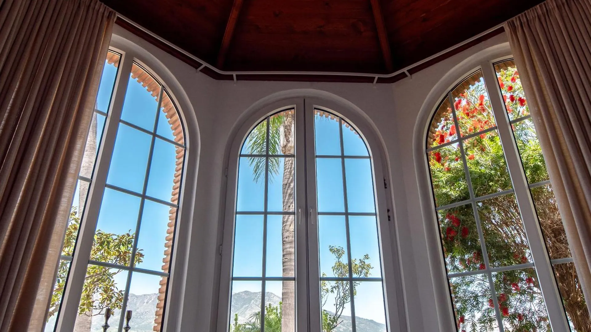 Luxury Villa Overlooking Fuengirola - Ref 86 Santa Fe de los Boliches