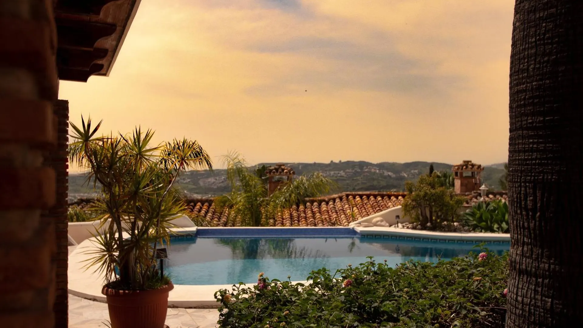 Luxury Villa Overlooking Fuengirola - Ref 86 Santa Fe de los Boliches Spanyolország