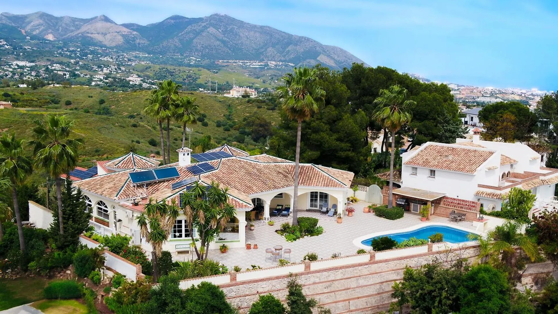 Luxury Villa Overlooking Fuengirola - Ref 86 Santa Fe de los Boliches 0*,  Spanyolország