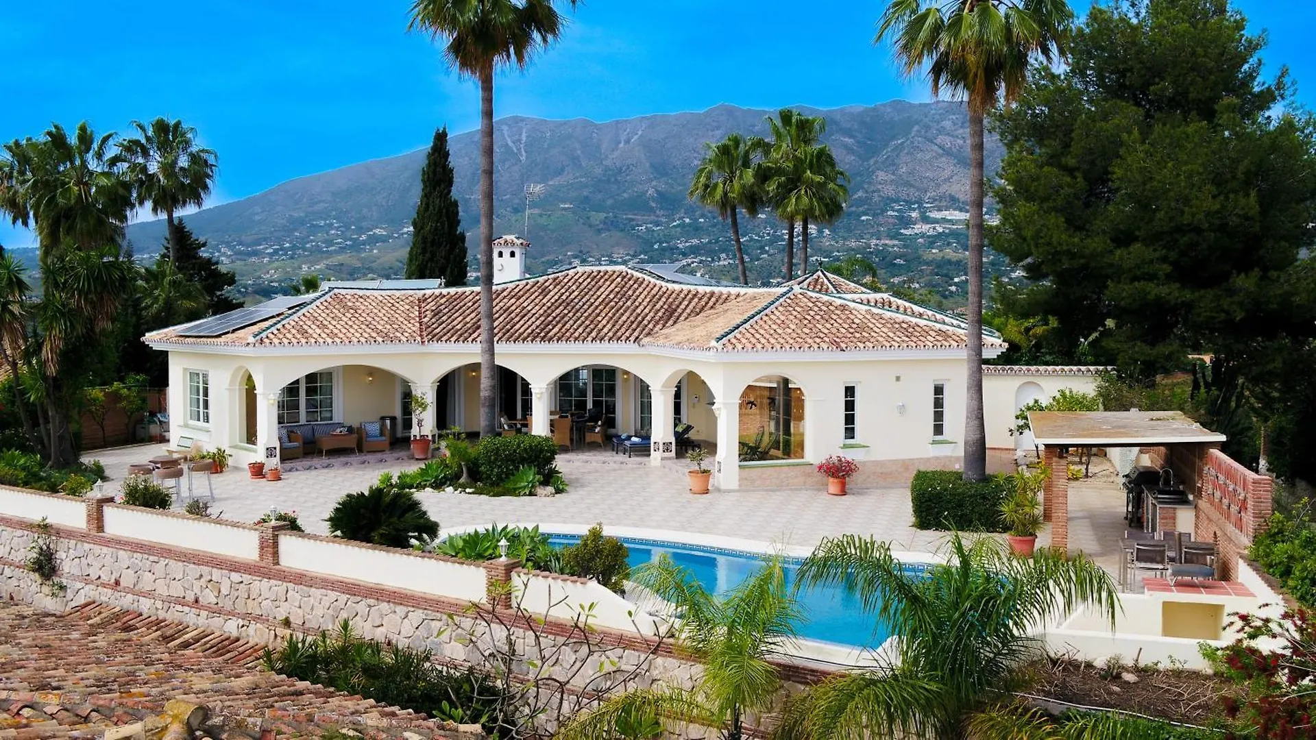 Luxury Villa Overlooking Fuengirola - Ref 86 Santa Fe de los Boliches